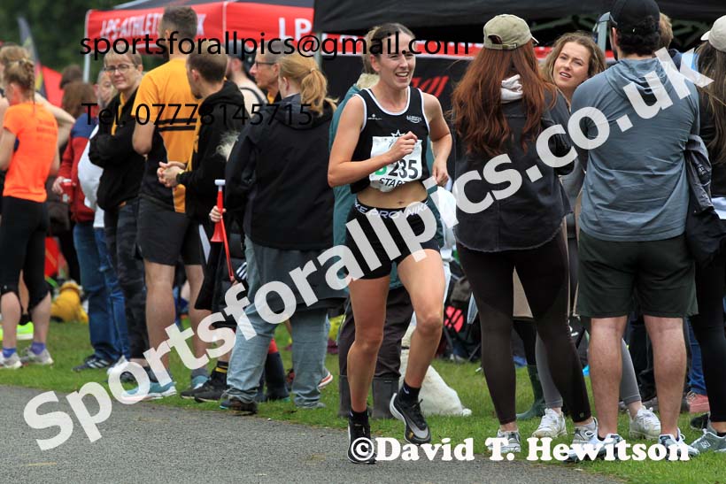 Senior womens Northern 4 Stage Relay, 2023 Northern 6 and 4 Stage Relays and Youngsters, Birkenhead Park, Wirral.  Photo: David T. Hewitson/Sports for All Pics